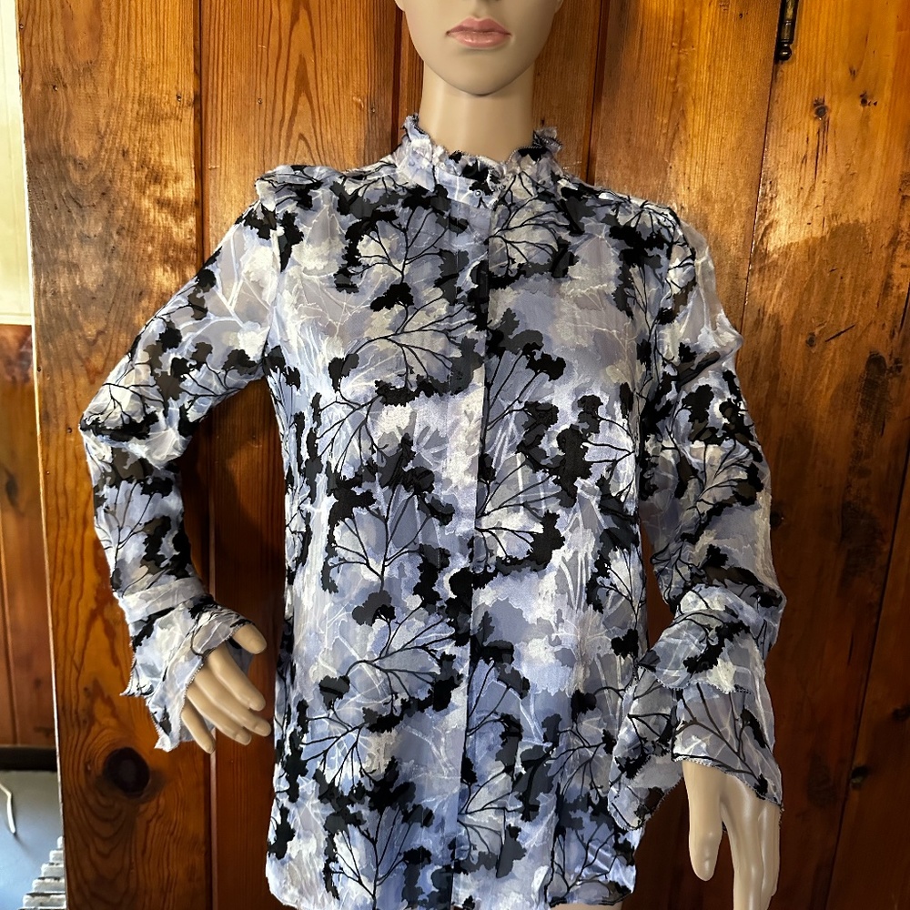 Elie Tahari - Beautiful Silk and Viscose Evening Blouse - NWT